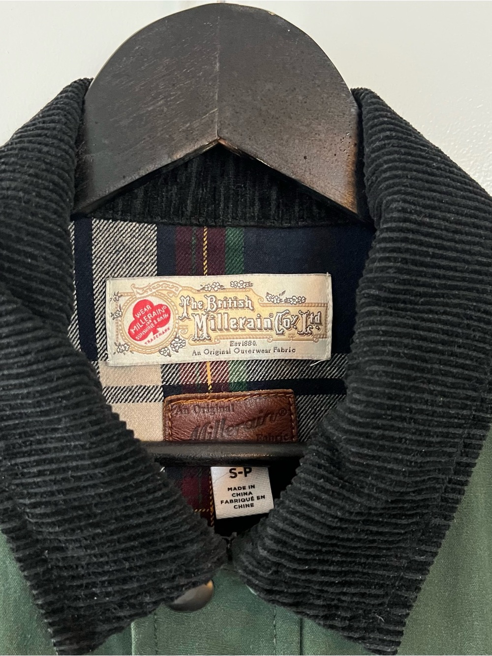 The British Millerain Co Ltd - Olive Green field coat with Black Corduroy Collar - Picture 3 of 8